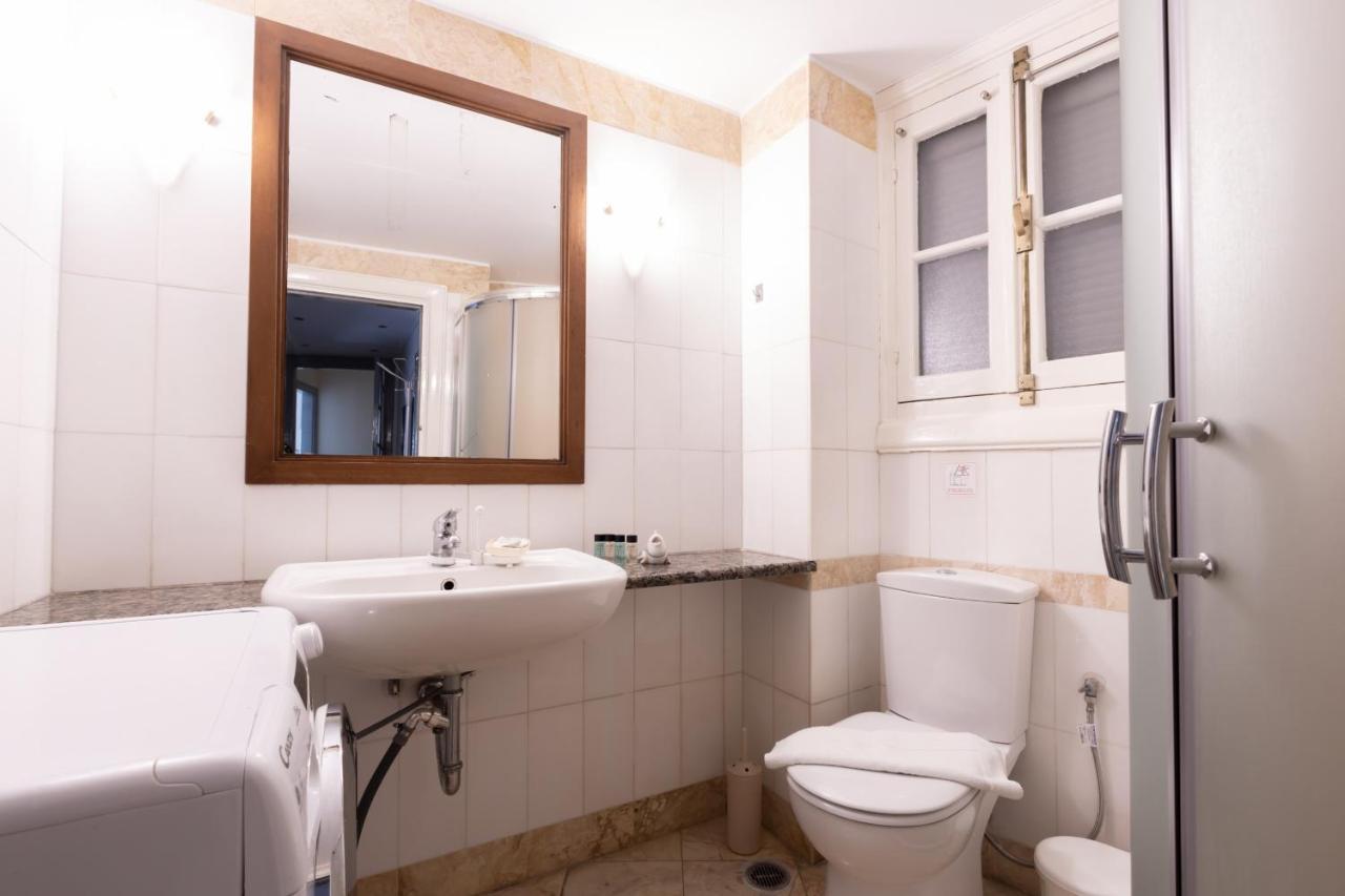 Ideal 4 Bdr Apartment In Plaka For 10! Atina Dış mekan fotoğraf