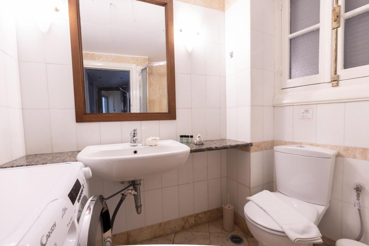 Ideal 4 Bdr Apartment In Plaka For 10! Atina Dış mekan fotoğraf
